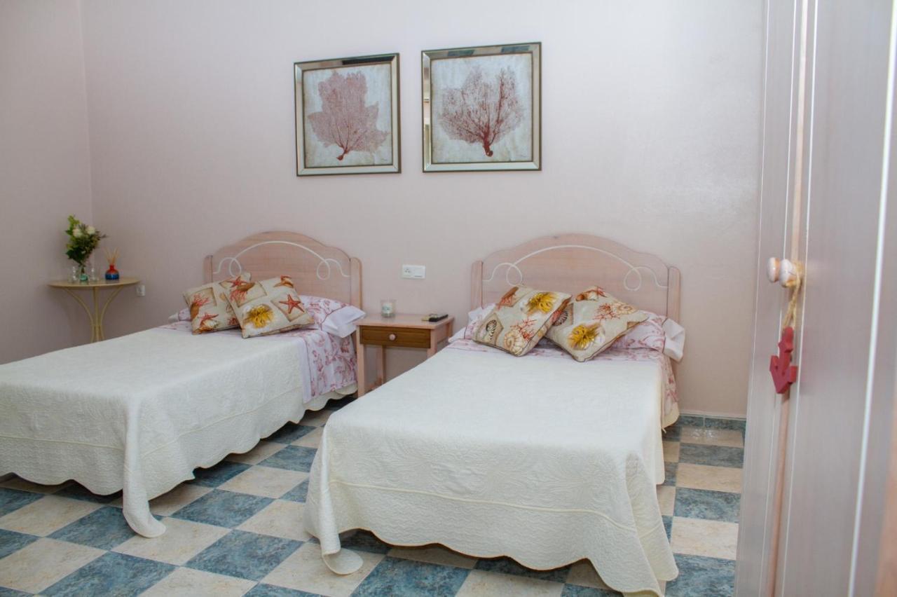 Habitaciones Hernandez Carboneras Ngoại thất bức ảnh